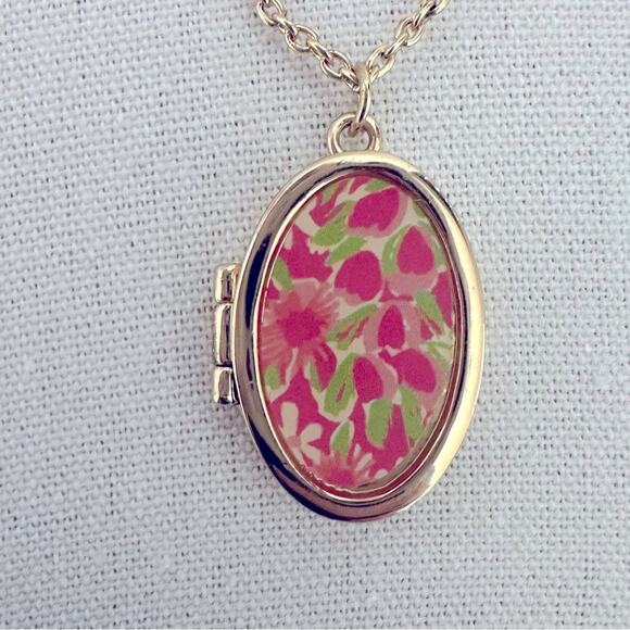 Lilly Pulitzer Love You Locket Necklace Pink Flowers Long Gold tone Chain Preppy - Picture 1 of 10